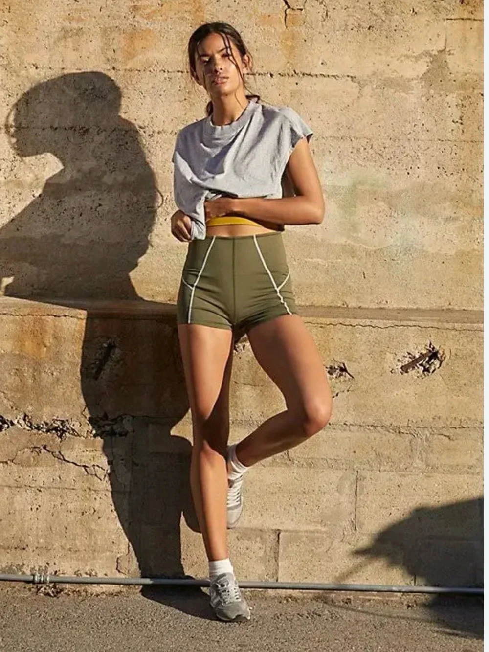 🎒Free people movement high-Rise secret moss  Performance Shorts size s-p GUC
